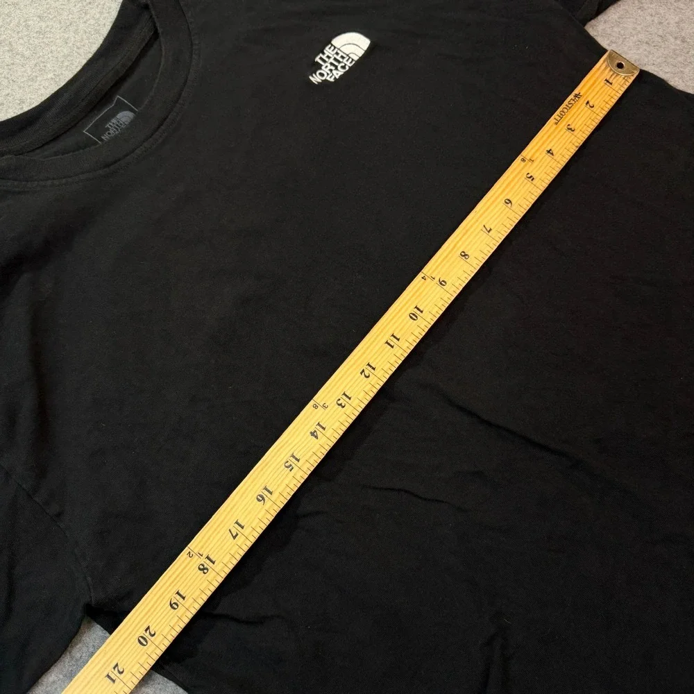 The North Face Men T-Shirt Embroidered Logo Black Cotton Large Classic Fit‎